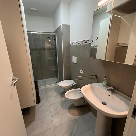Private In Isola-farini * ميلان